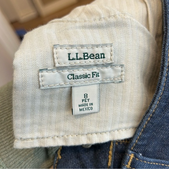LL Bean Women’s Classic Fit Straight Leg Jeans Dark Wash - Picture 6 of 6